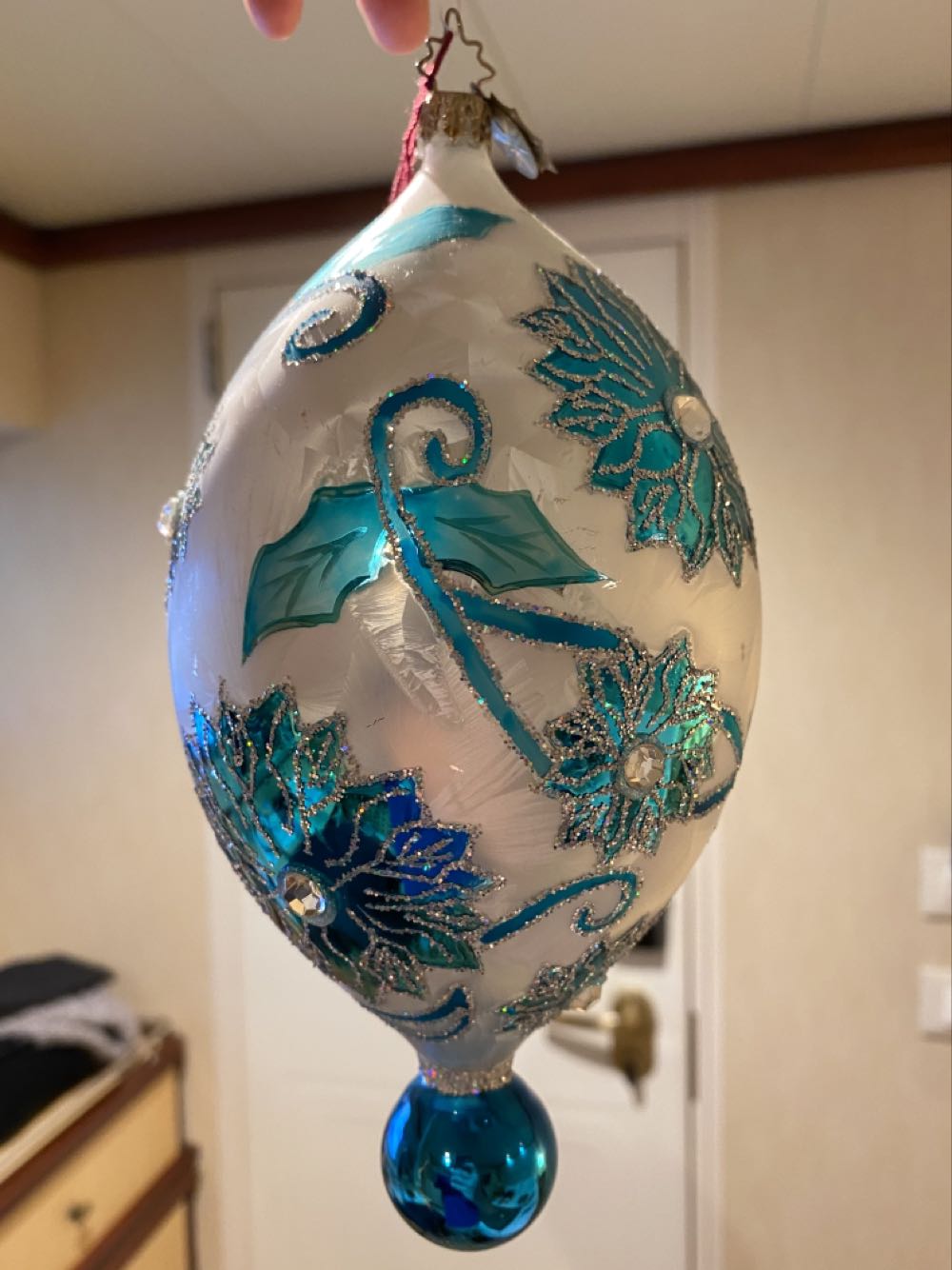 Ice Skating Santa & Mrs. Claus