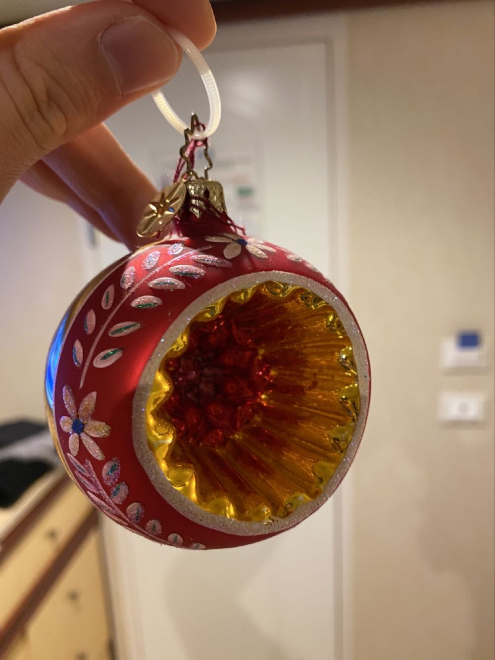 Hallmark Keepsake Christmas Ornament Peak Happiness Picture Frame Metal