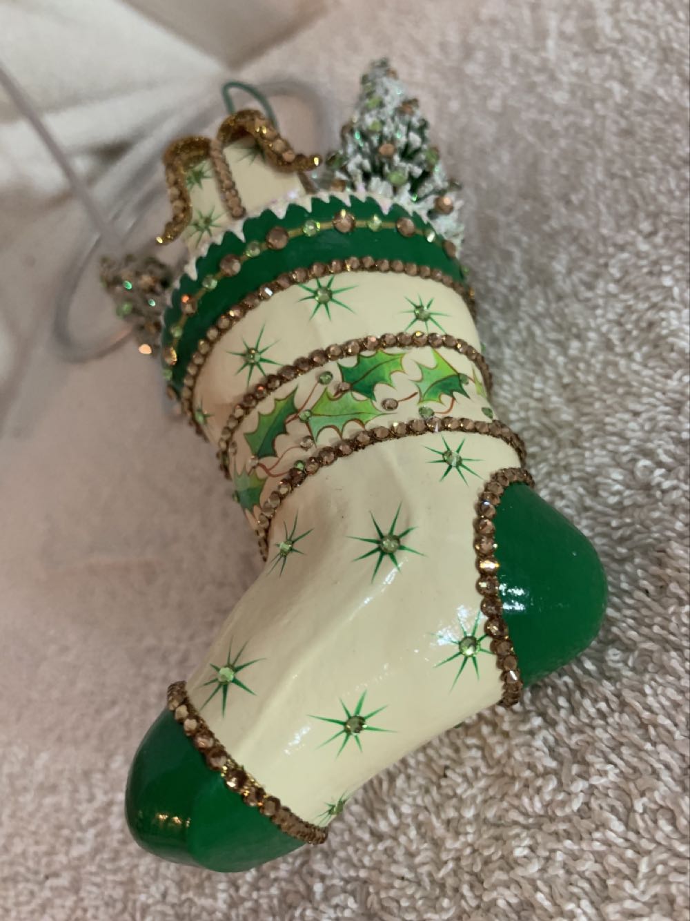 Merrie Christmas, Crème: Green & Gold - Other Exclusive (Christmas Tree Ornament) ornament collectible - Main Image 4