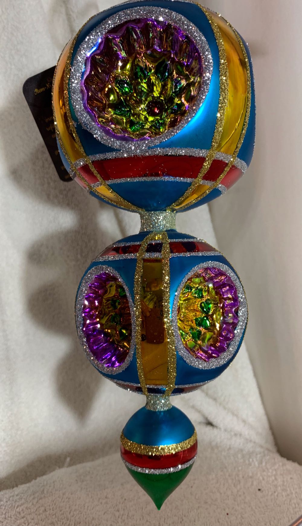 The Glow - Volume 40 - Number 1 - February 2019 - F.W. Woolworths Americas Christmas Store