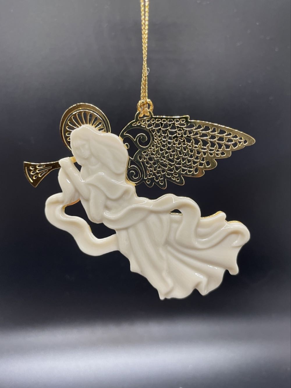 Christmas Gold Heralding Angel - Christmas Gold ornament collectible - Main Image 2