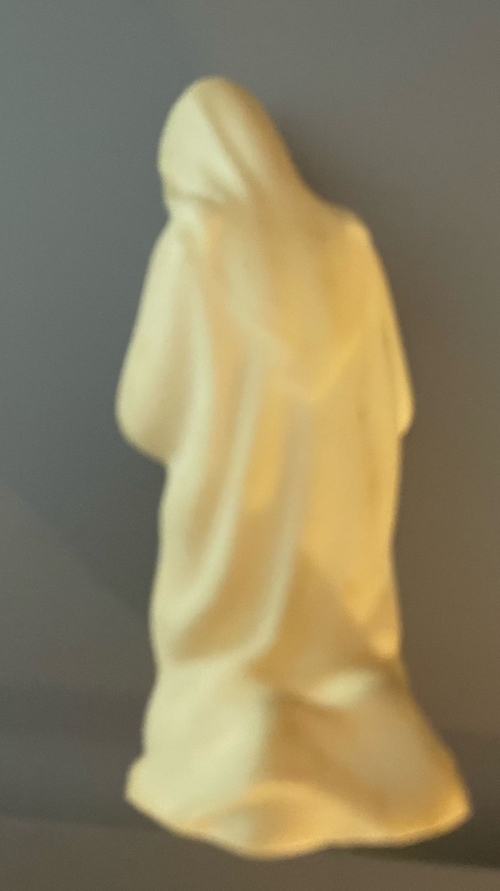 Hartland - White - Holy Family - Virgin Mary - Holy Family (Nativity) ornament collectible - Main Image 2