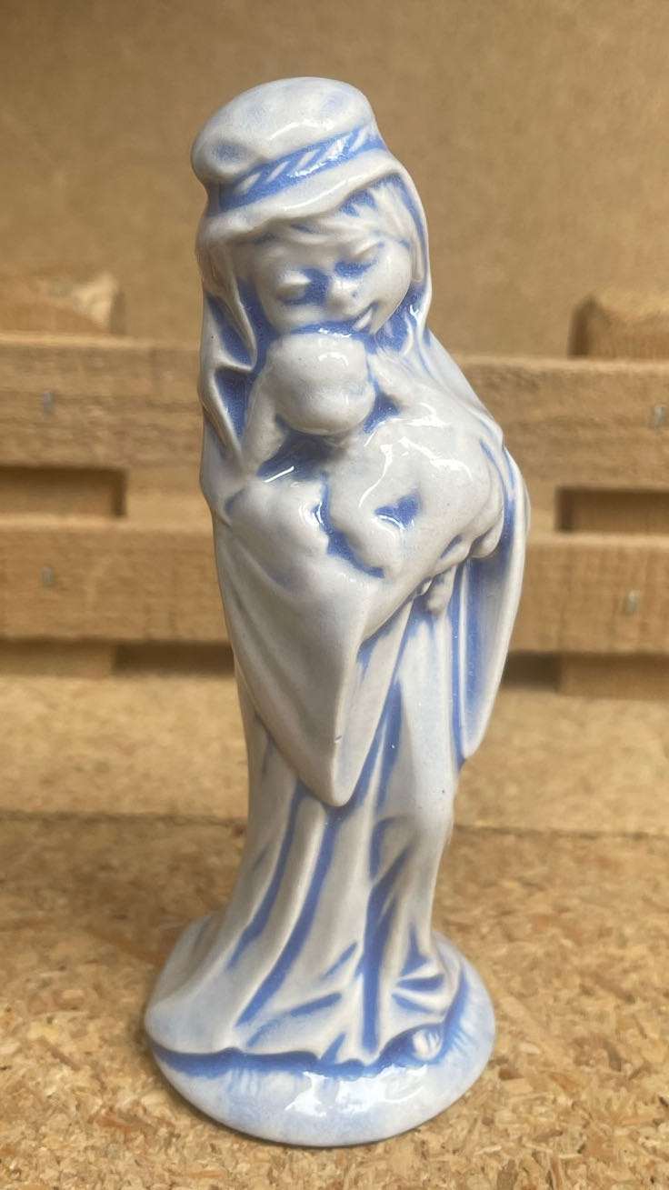 Boyds By Enesco Treasure Box Collection Firefighter Mcbruin’s Helmet With Spark