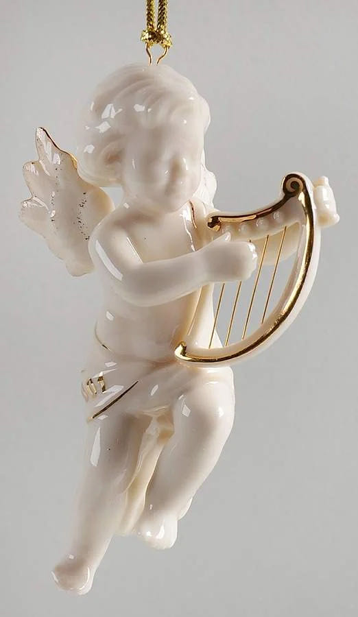 December Diamonds Finn Figurine