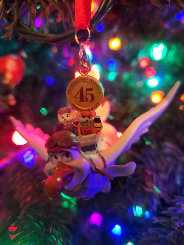 The Rescuers 45th Anniversary - Disney The Rescuers (Walt Disney Productions) ornament collectible [Barcode 465062635797] - Main Image 2