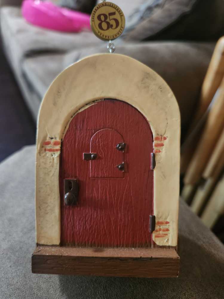 Daisy Duck - 85th Anniversary - Daisy Duck (Disney) ornament collectible [Barcode 465062722329] - Main Image 3