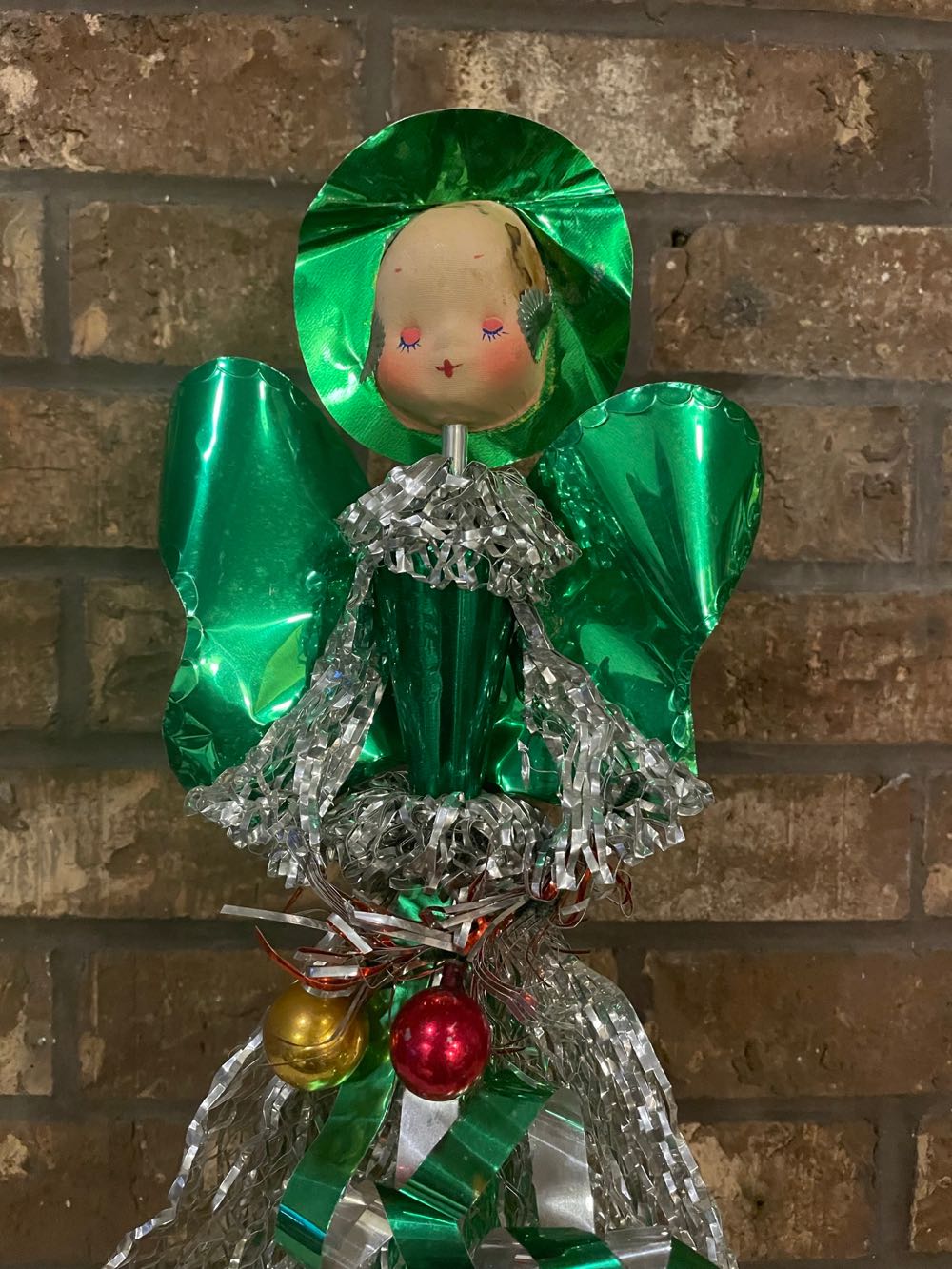 Foil - Angel - Green - Angel (Foil) ornament collectible - Main Image 2