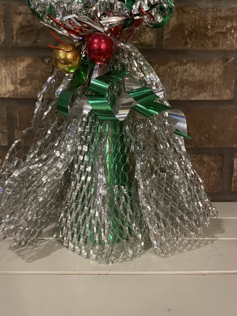 Foil - Angel - Green - Angel (Foil) ornament collectible - Main Image 3