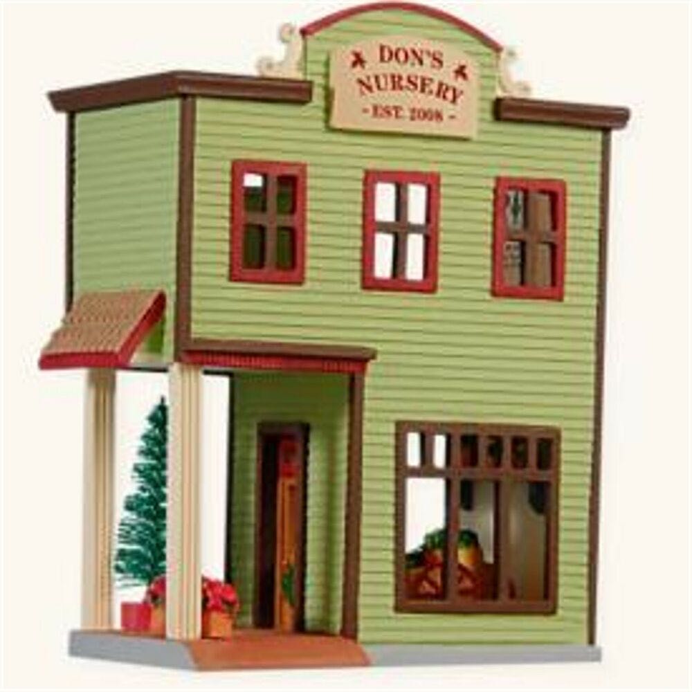 Ice Skating Santa & Mrs. Claus