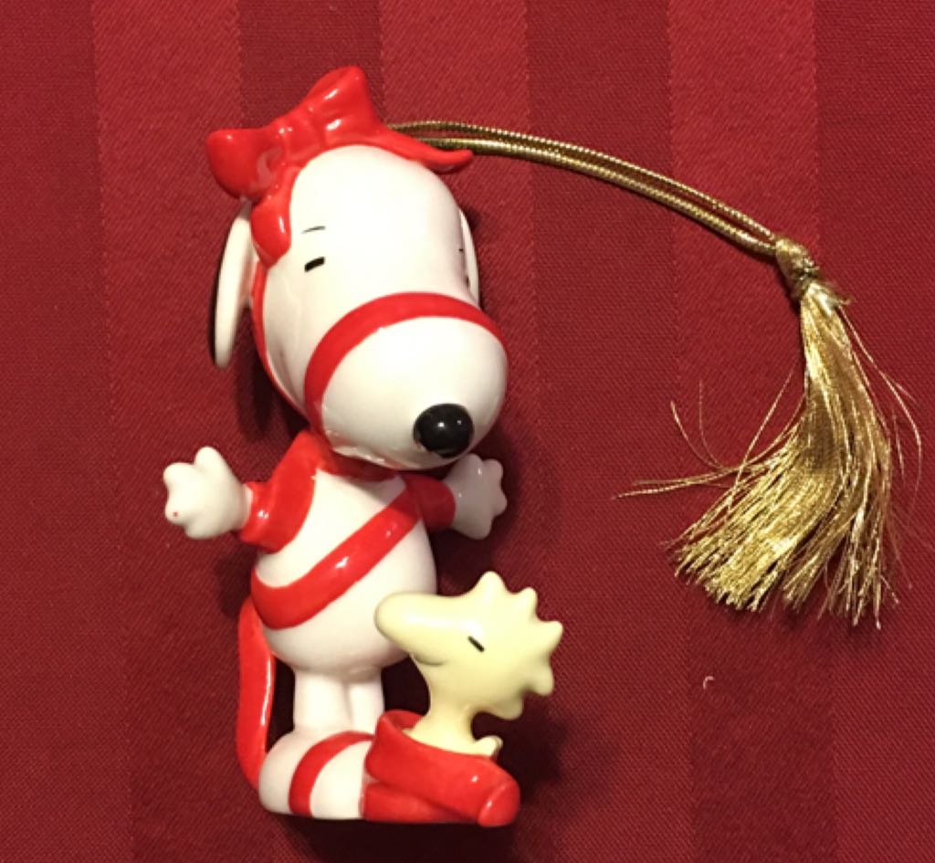 With Love, From Snoopy - Snoopy (Peanuts) ornament collectible [Barcode 882864342577] - Main Image 2
