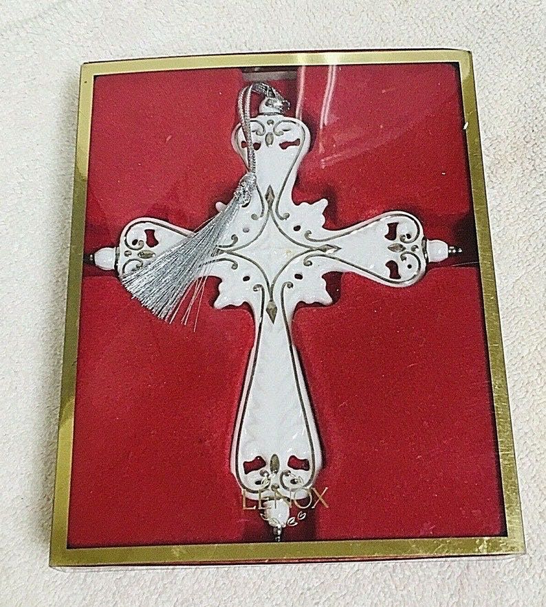 Annual Pierced Cross - 2005 - Annual Pierced Cross ornament collectible - Main Image 2