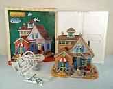 SUPER - Hallmark Marvel Captain America Christmas Tree Ornament