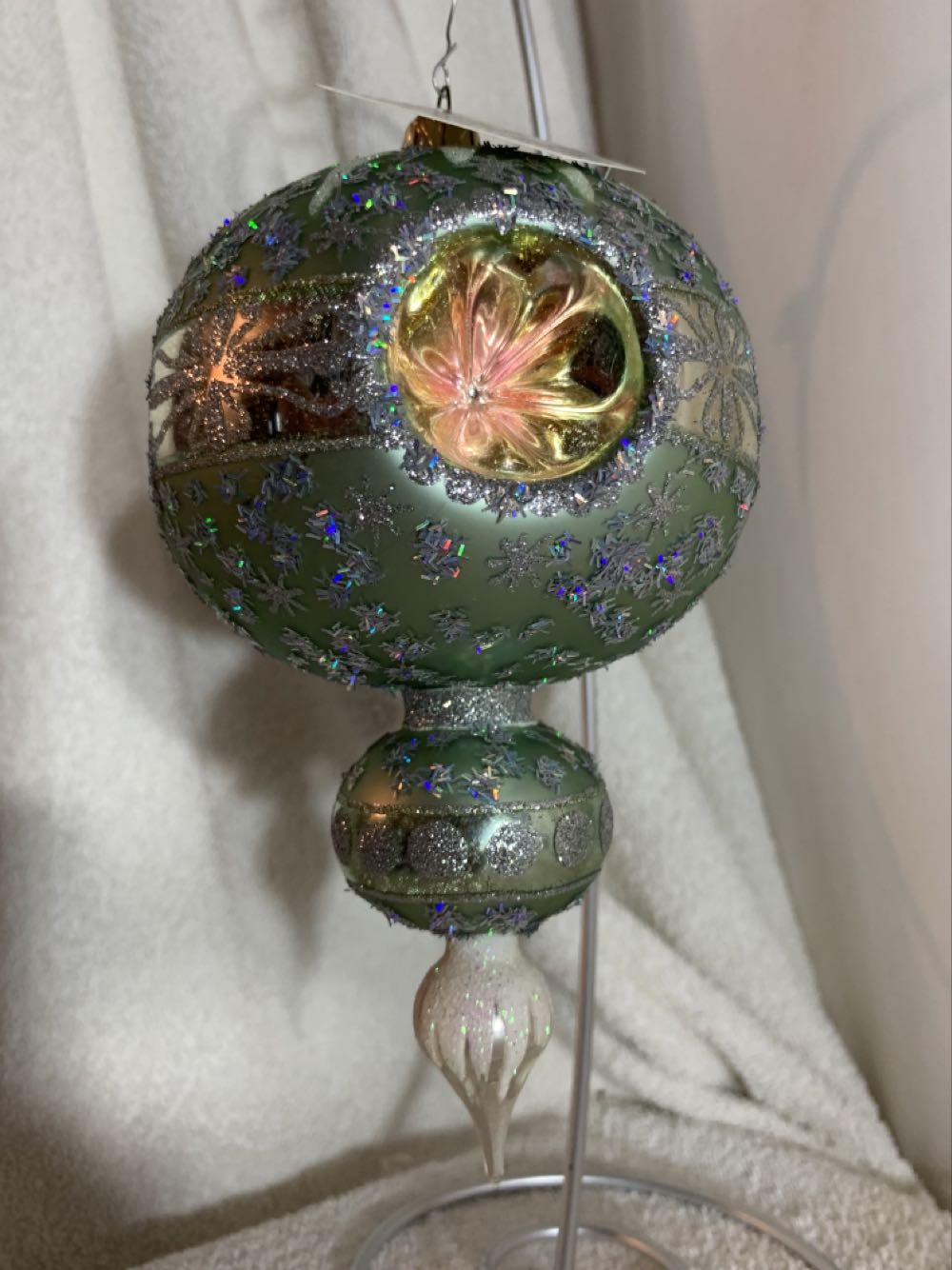 BluBom Glass Peppermint Santa Claus