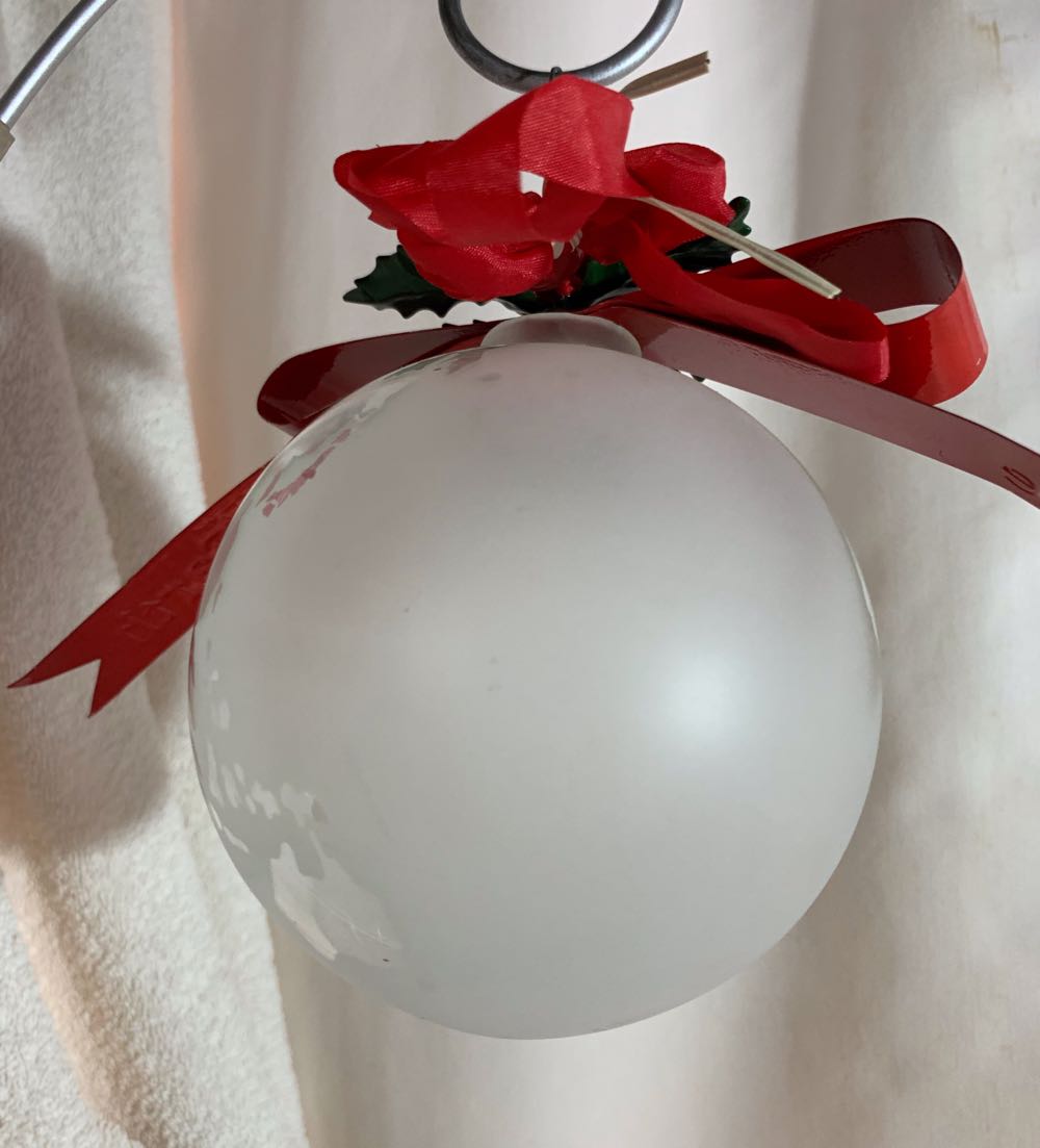 Peace On Earth - Peace On Earth (Christmas Tree Ornament) ornament collectible - Main Image 2