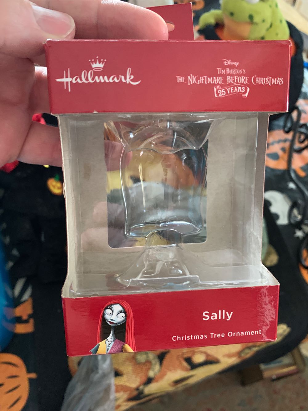 Sally  ornament collectible [Barcode 763795436552] - Main Image 2