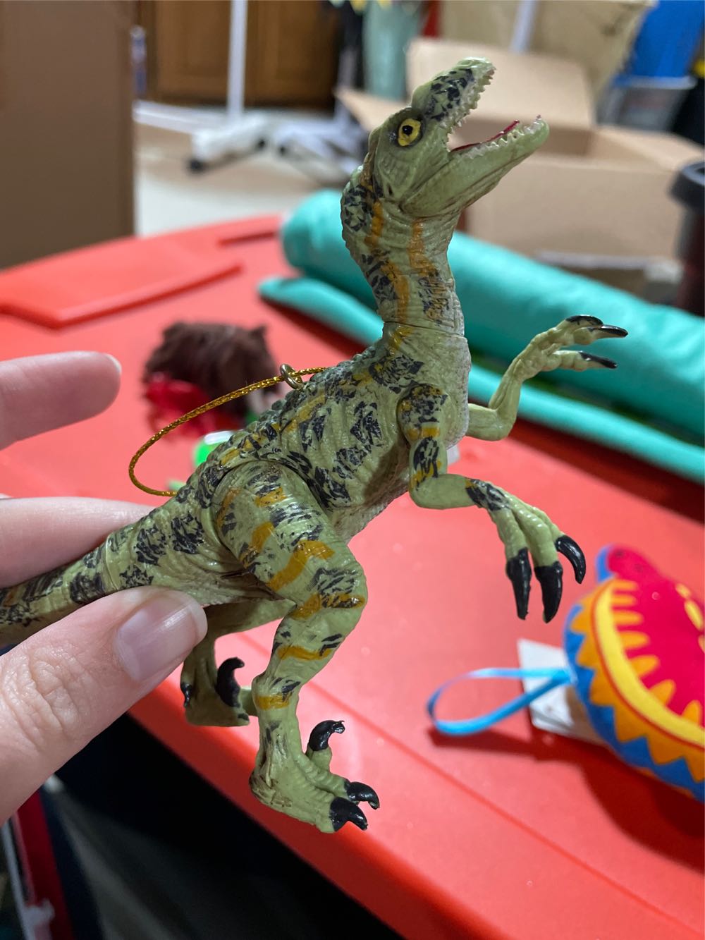 Hummingbird Silver with White Flower