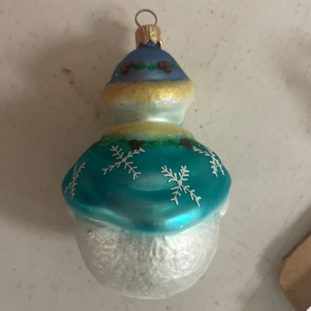 Christopher Radko - Jolly Wrap - Snowman ornament collectible - Main Image 2