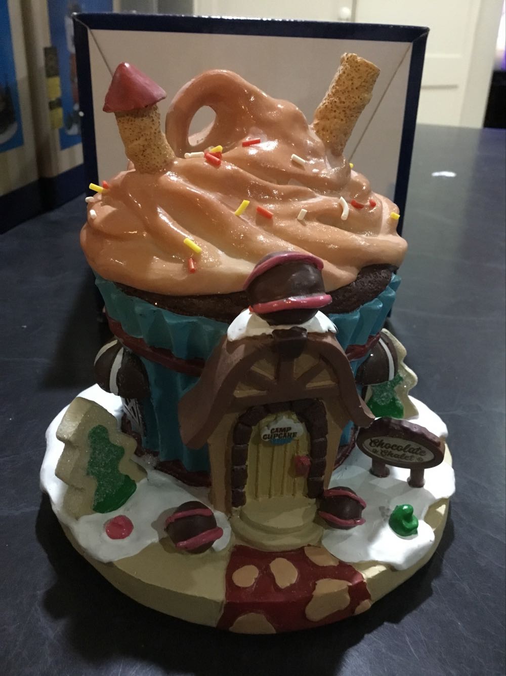 Avon - Nativity Collectibles - 1981 - Holy Family - St. Joseph