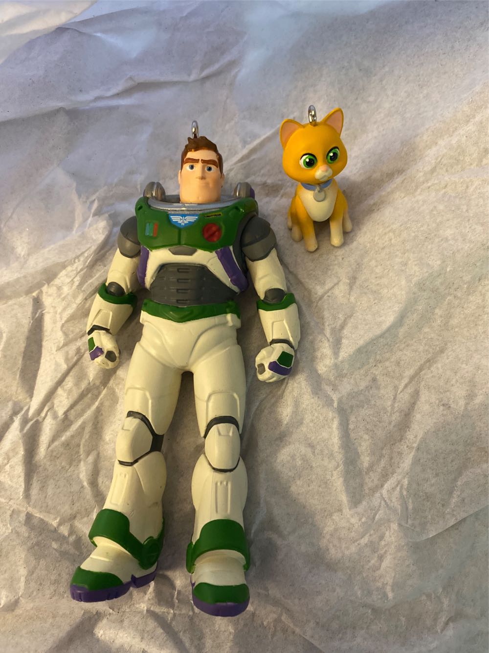 Disney Pixar Lightyear Buzz Lightyear & Sox - Disney/Pixar Lightyear (Toy Story) ornament collectible [Barcode 763795779819] - Main Image 3