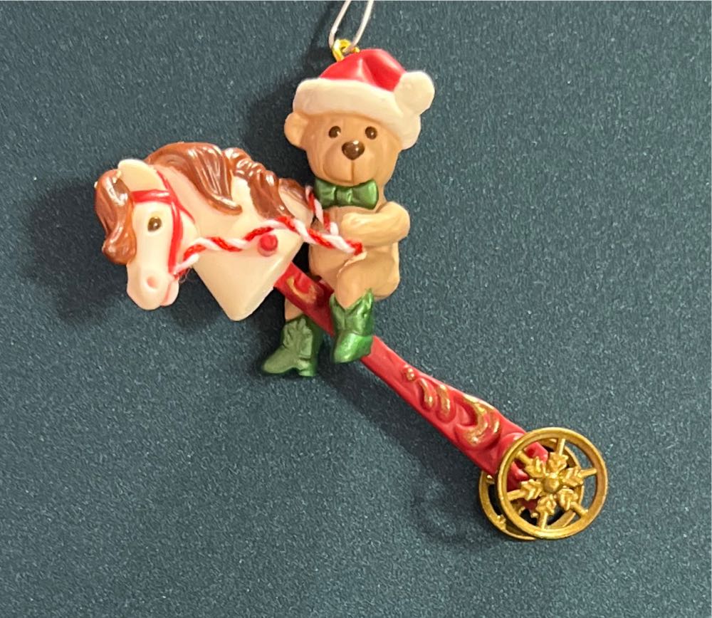 A Pony For Christmas 25th Anniversary (2022) - A Pony For Christmas (Collectible Series - Special Edition) ornament collectible [Barcode 763795767434] - Main Image 4