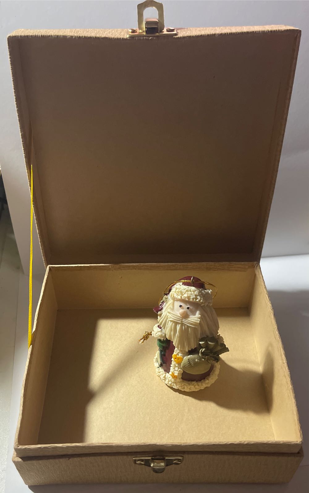 Holiday Treasures Box  ornament collectible - Main Image 3