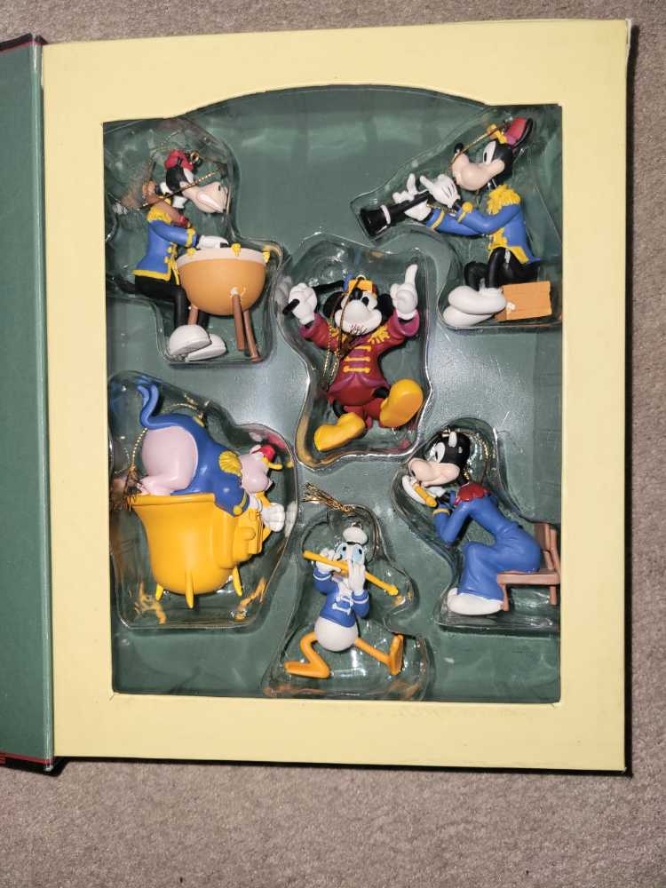 Band Leader Storybook - Disney Storybook Classics Collection ornament collectible - Main Image 2