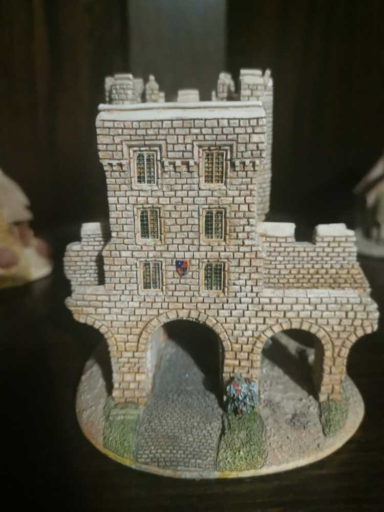 Mickle Gate Bar - York - Britain’s Heritage Collection ornament collectible - Main Image 2