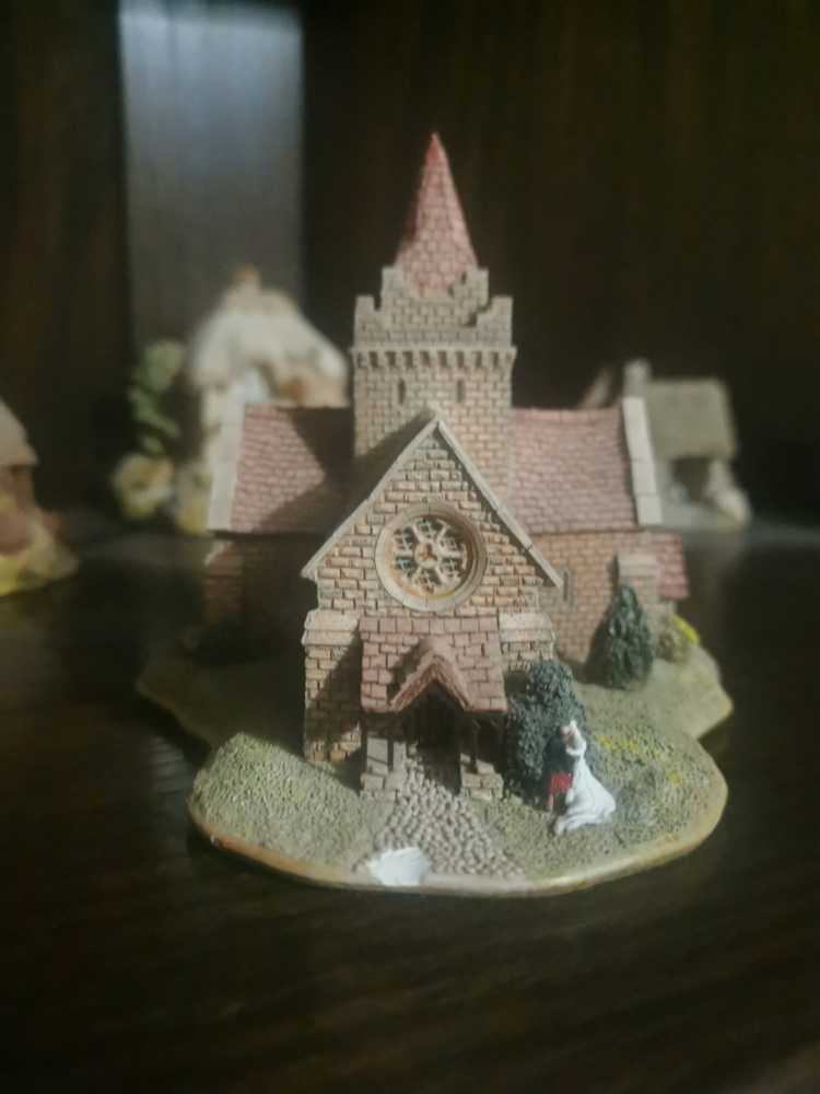 Crathie Church - The British Collection ornament collectible - Main Image 2