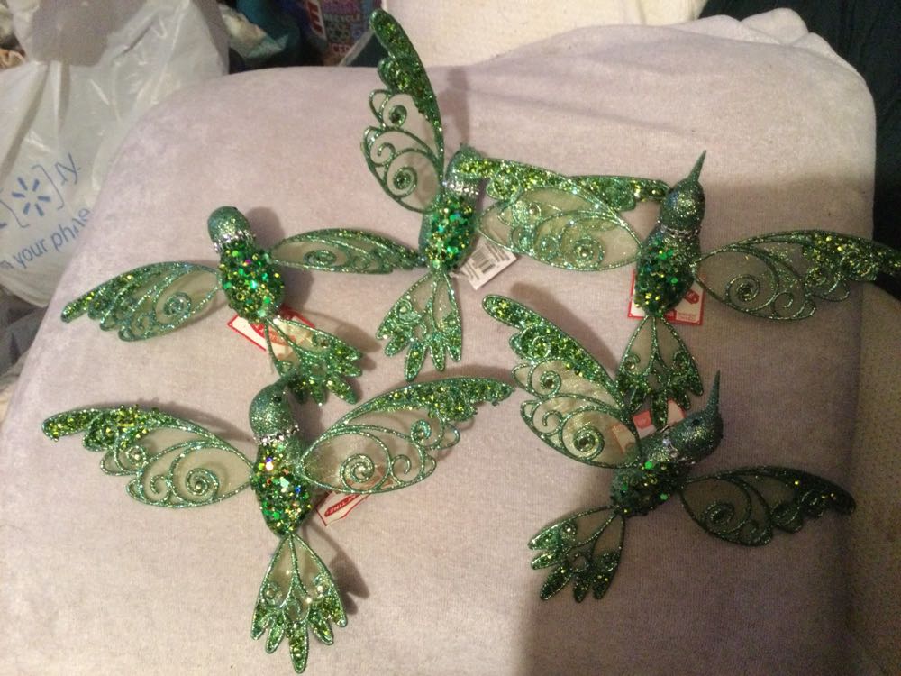 Hummingbird Jade - Holiday Time ornament collectible [Barcode 632971022097] - Main Image 3