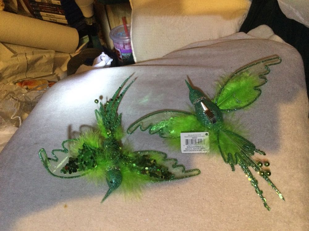 Hummingbird Jade - Holiday Time ornament collectible - Main Image 2