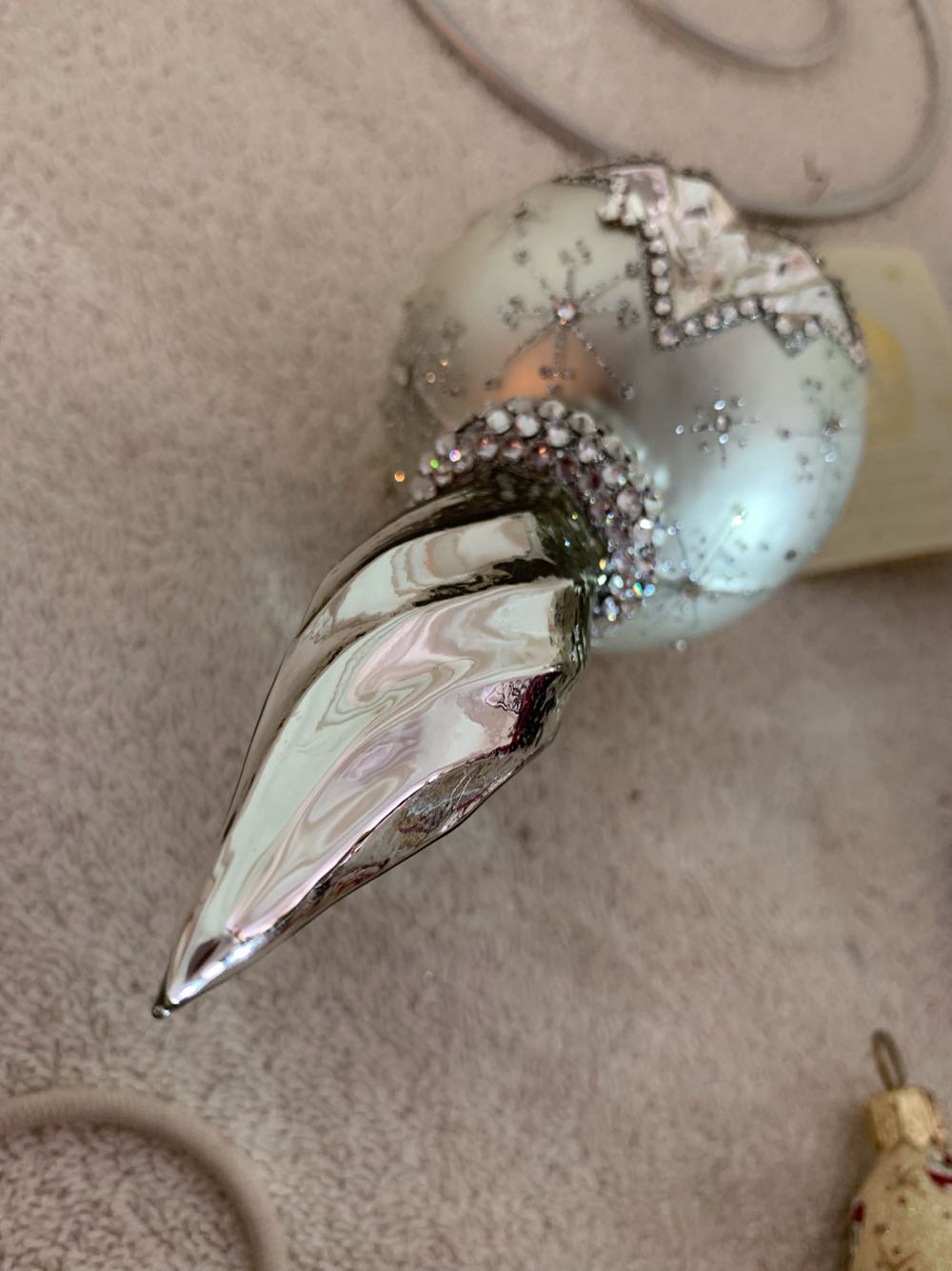 La Neige, Pearl & Silver - General Line (Christmas Tree Ornament) ornament collectible - Main Image 4