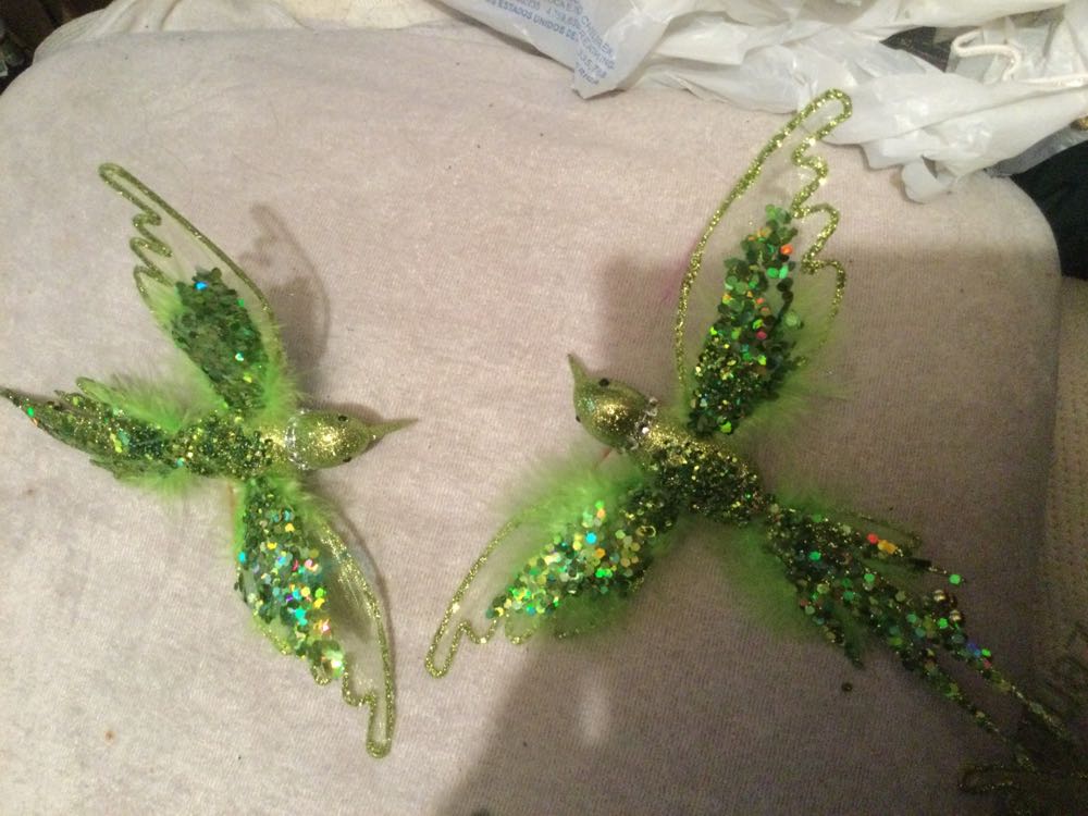 Lucy’s Christmas Smooch