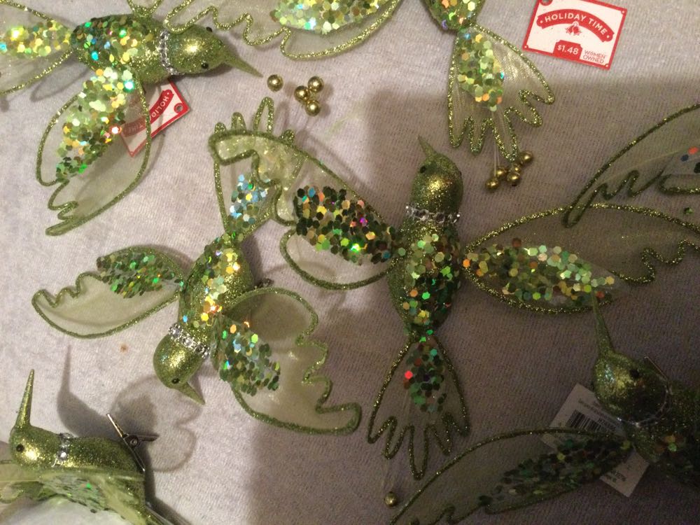 Hummingbird Chartreuse - Holiday Time ornament collectible - Main Image 2