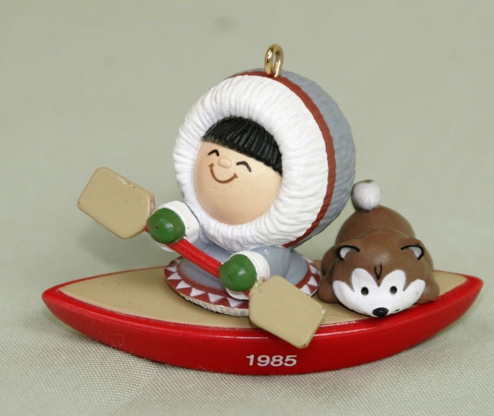 Frosty Friends (6th In Series)  ornament collectible - Main Image 4