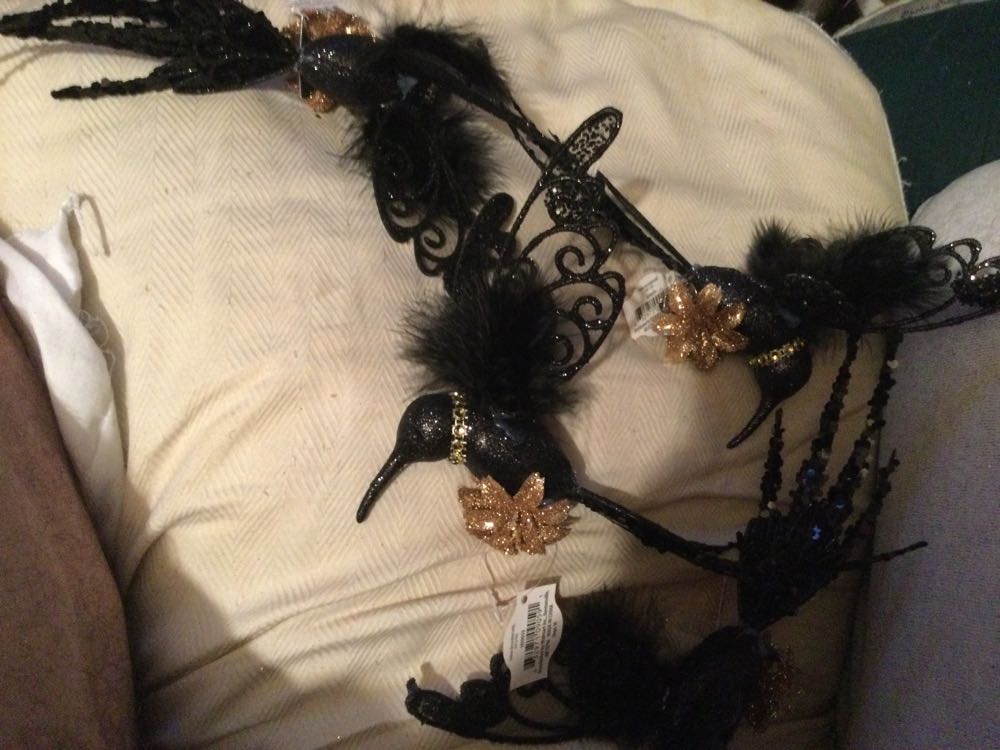 Hummingbird Black - Holiday Time ornament collectible - Main Image 2