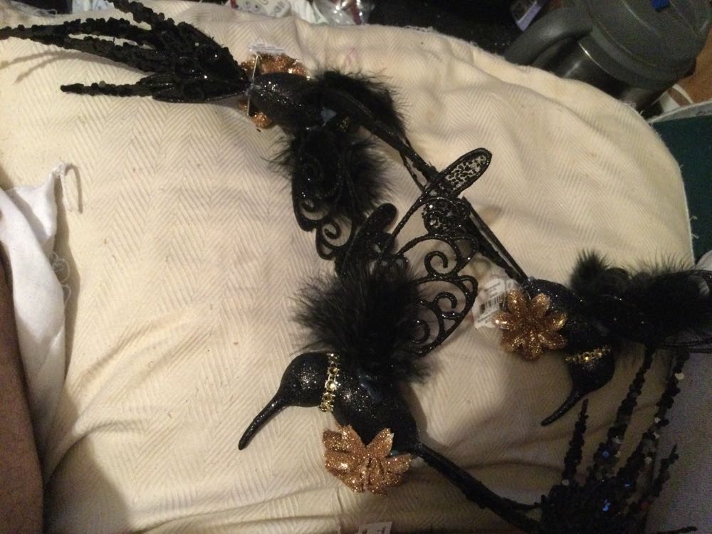 Hummingbird Black - Holiday Time ornament collectible - Main Image 3