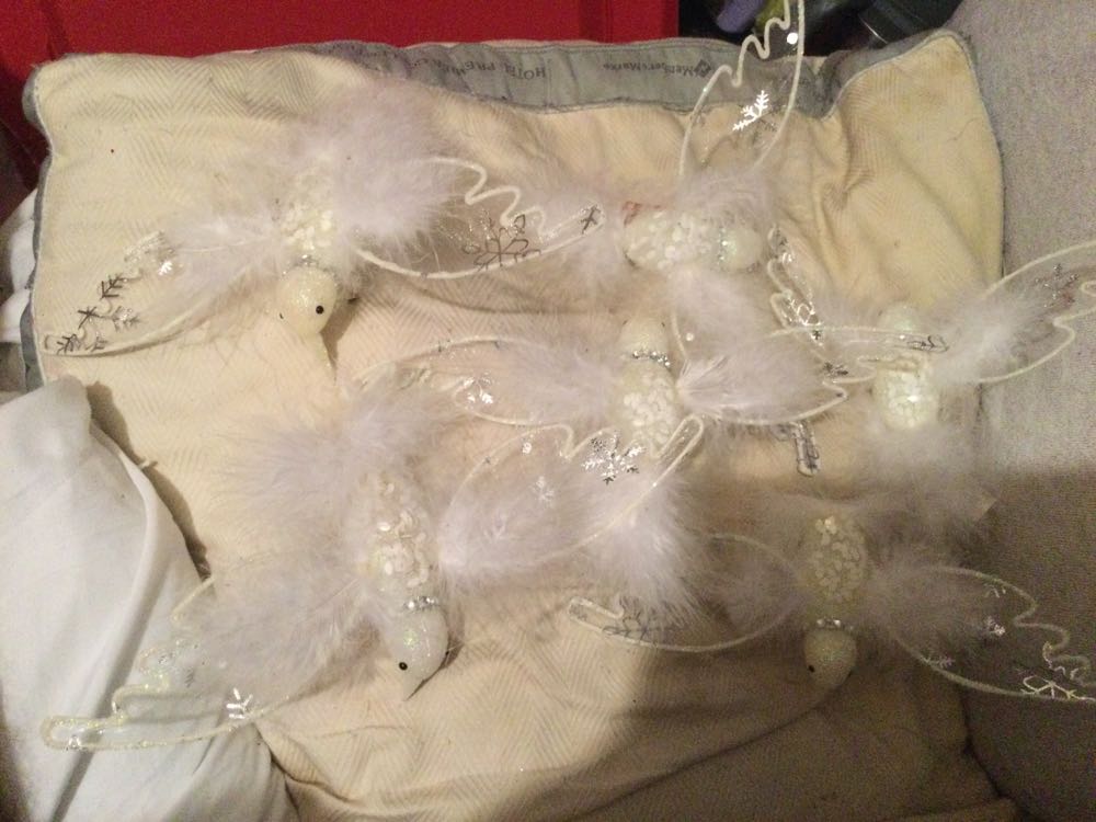 Hummingbird White - Holiday Time ornament collectible - Main Image 3