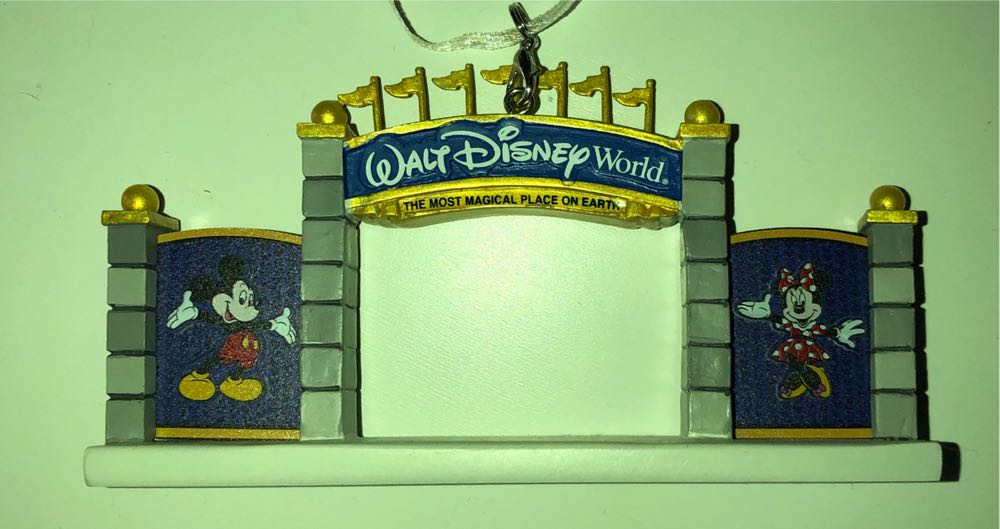 Walt Disney World Entrance Gate - Disney Parks ornament collectible - Main Image 2