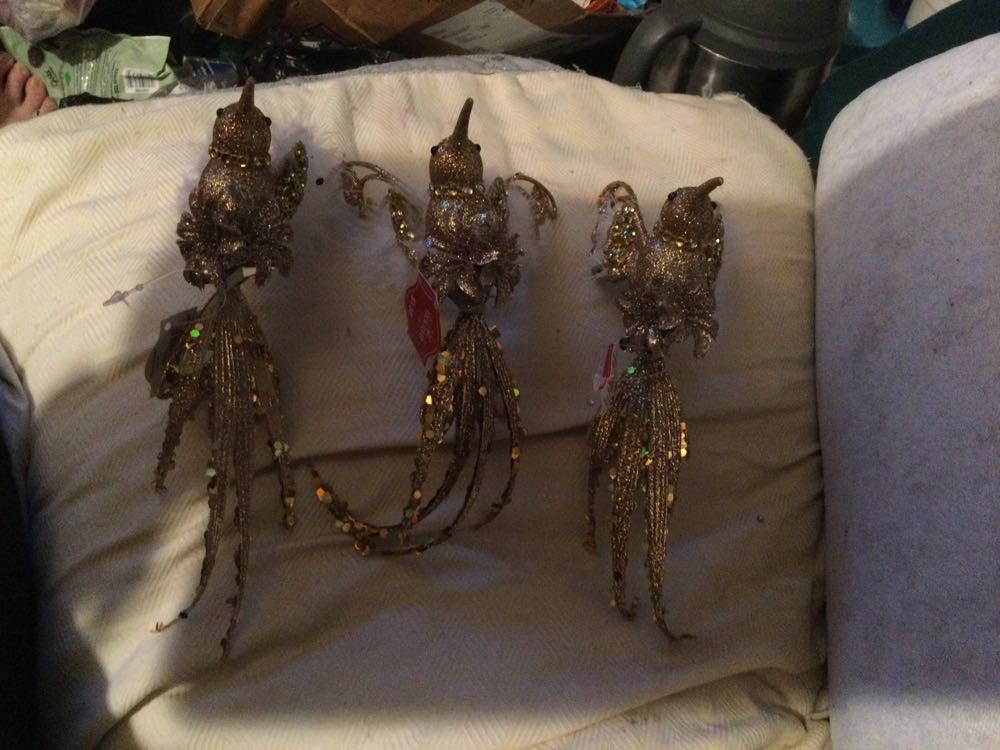 Hummingbird Gold - Holiday Time ornament collectible - Main Image 2