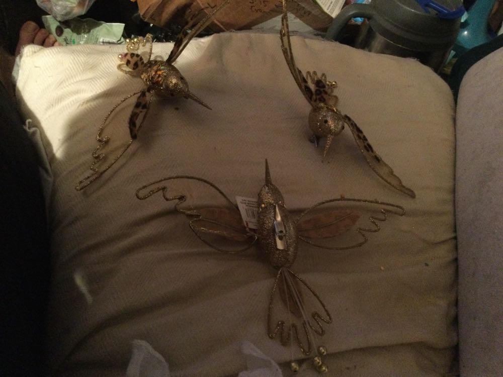 Hummingbird Gold - Holiday Time ornament collectible - Main Image 2