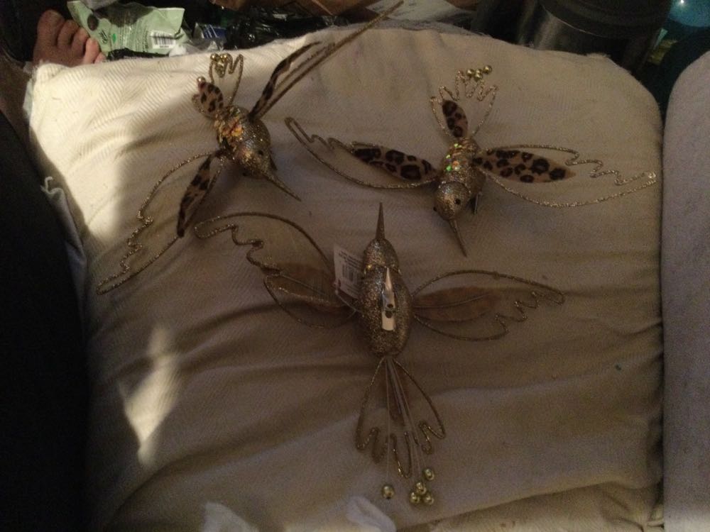 Hummingbird Gold - Holiday Time ornament collectible - Main Image 3