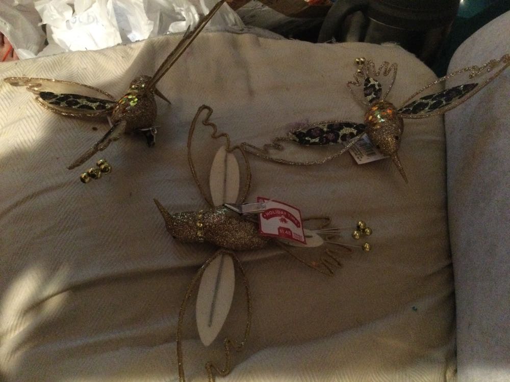 Hummingbird Gold - Holiday Time ornament collectible - Main Image 3