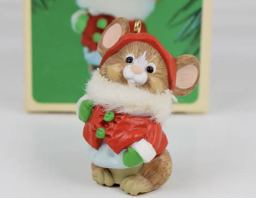 Santa Mouse  ornament collectible - Main Image 2