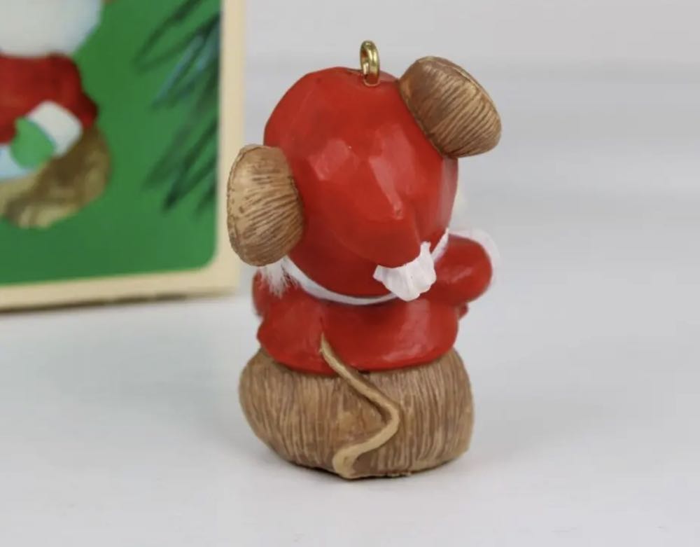 Santa Mouse  ornament collectible - Main Image 4