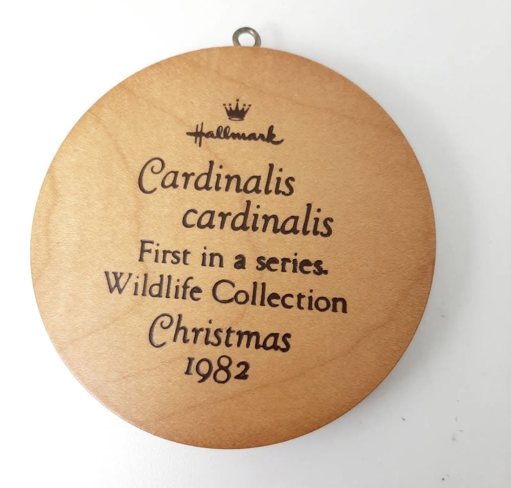 01 - Cardinals (of 07) - Holiday Wildlife (Birds, Cardinals) ornament collectible - Main Image 2