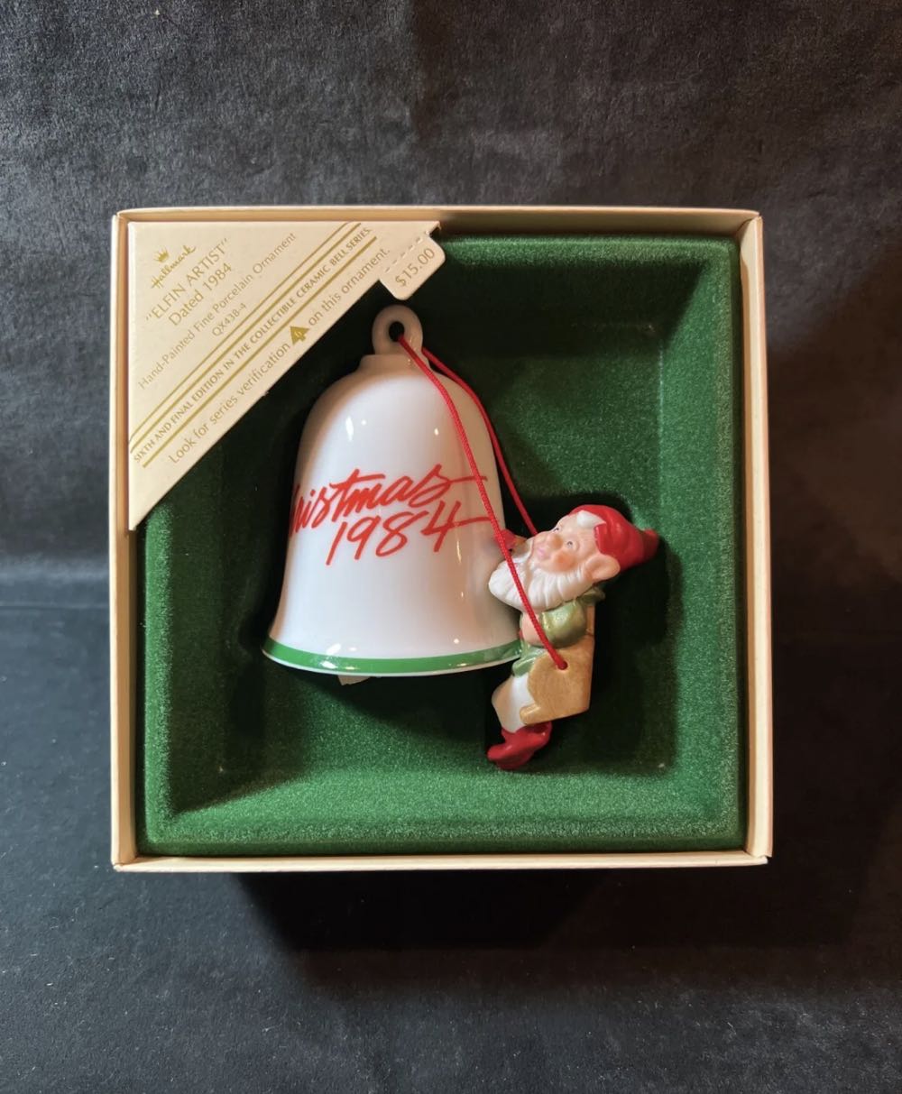 Green Pine Trees - 04768