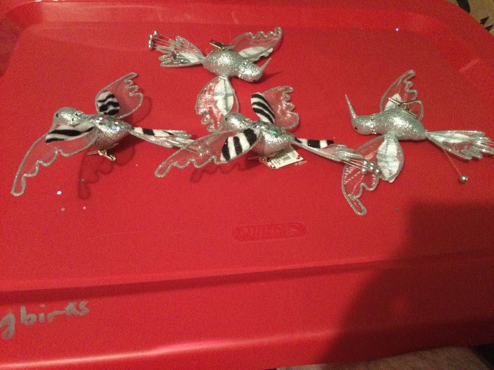 Hummingbird Silver - Holiday Time ornament collectible - Main Image 2