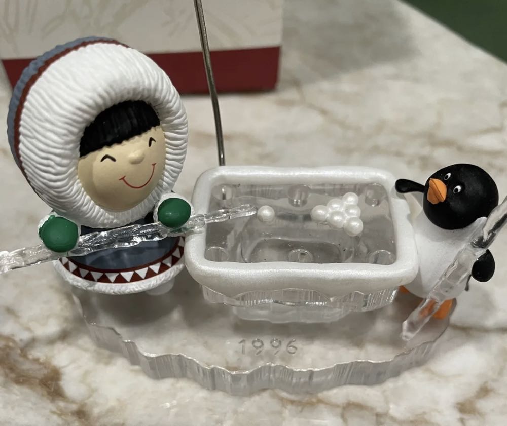 Frosty Friends (17th In Series) - Frosty and Friends (Frosty Friends) ornament collectible - Main Image 3