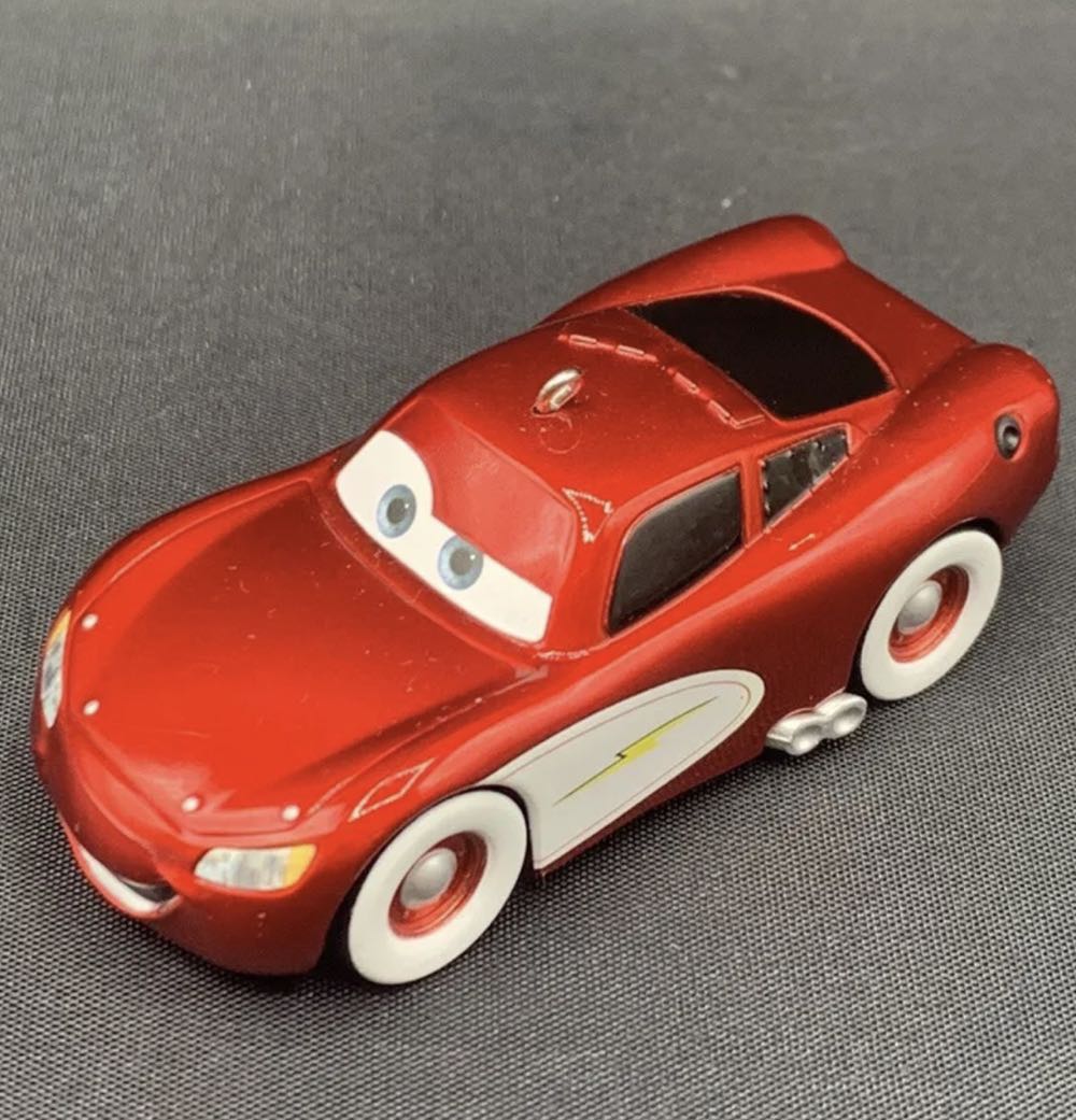 Radiator Springs Lightning McQueen  ornament collectible - Main Image 3
