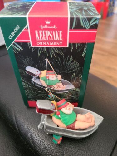 Gone Wishin’  ornament collectible [Barcode 070000027444] - Main Image 2